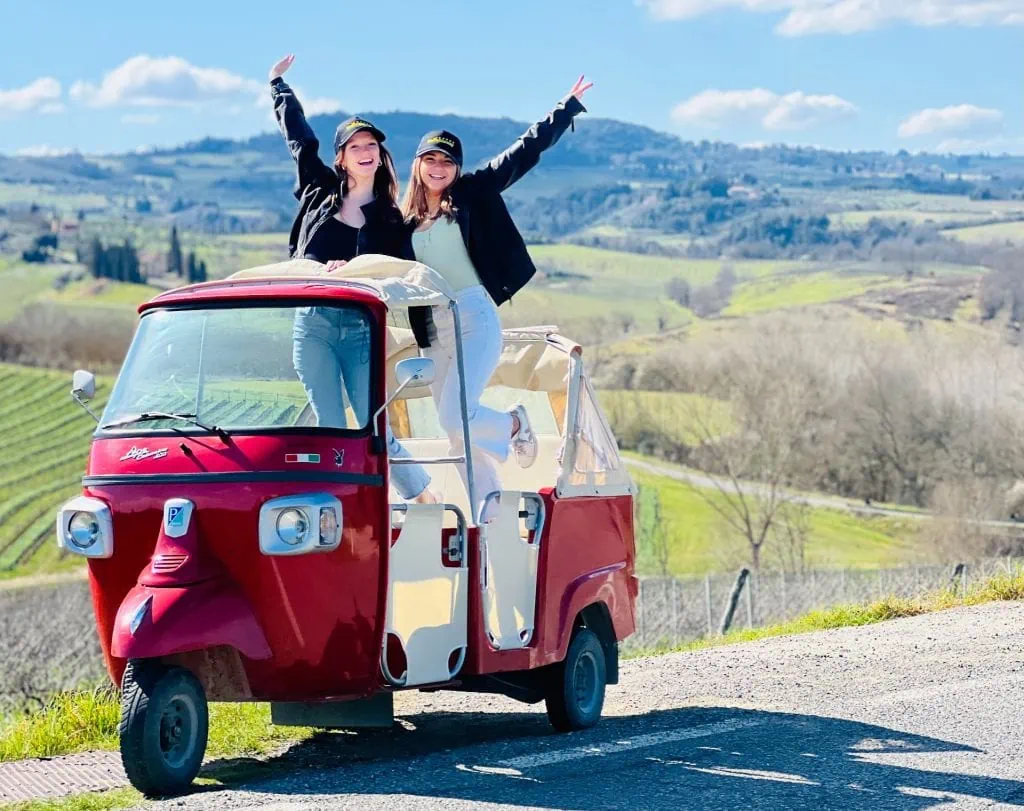 Tuk Tuk Excursion In San Gimignano